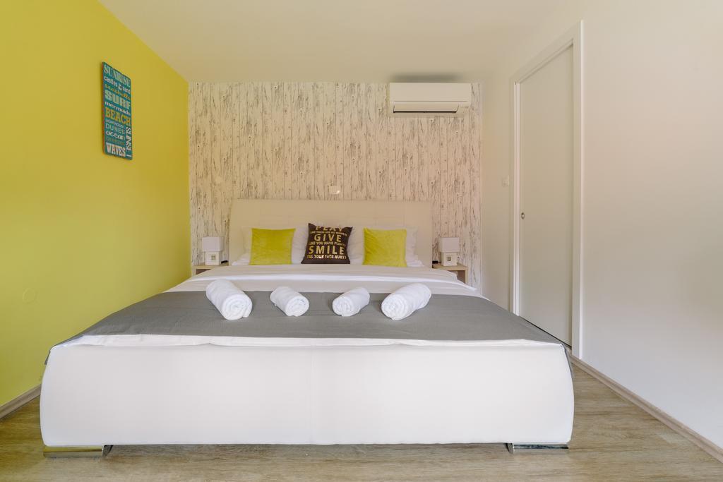 Piranika Hotel Bagian luar foto