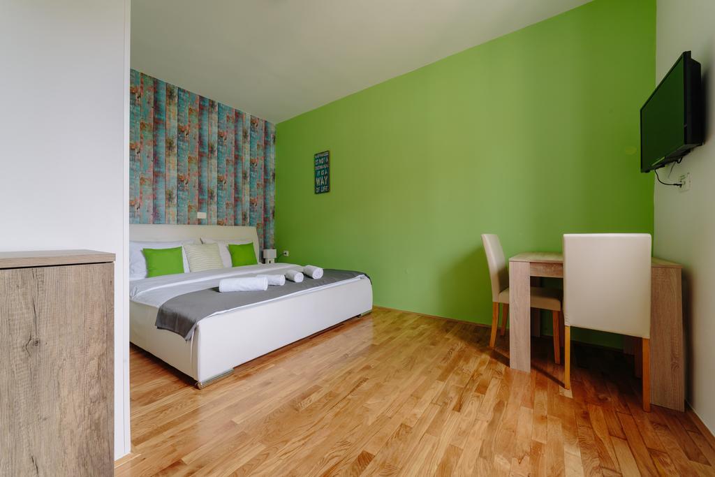 Piranika Hotel Bagian luar foto