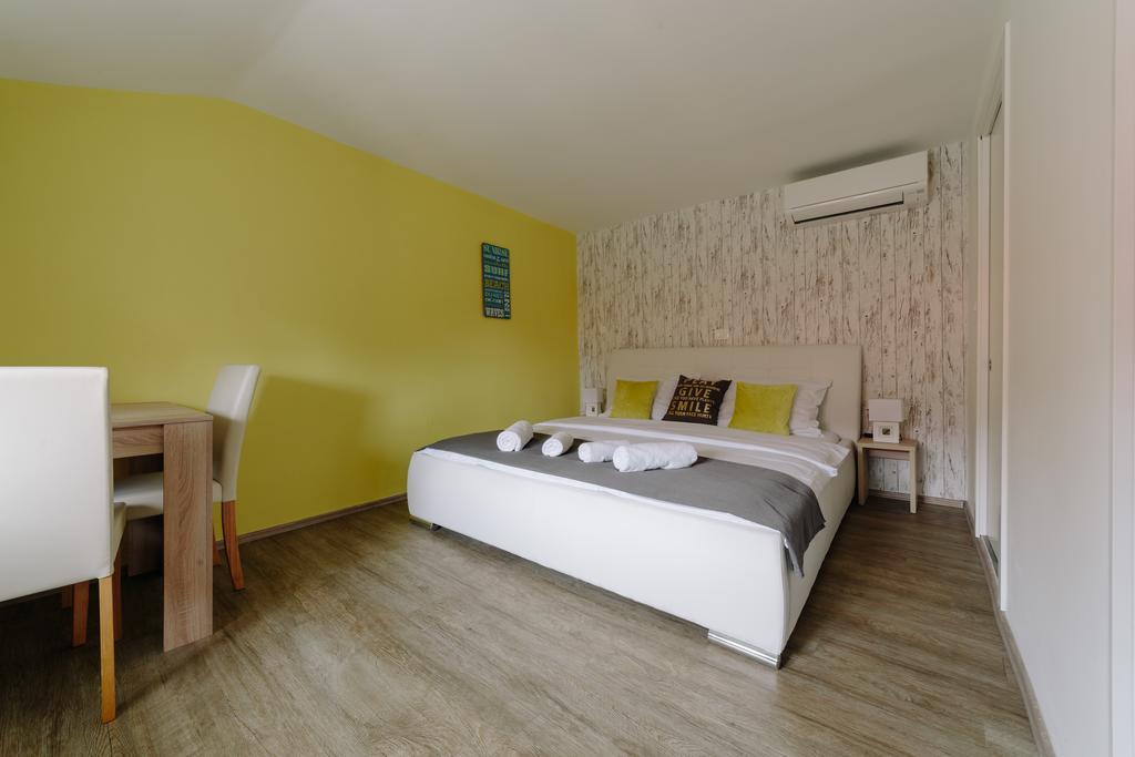 Piranika Hotel Bagian luar foto